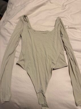 Wundermost Ultra-Soft Nulu Square-Neck Long-Sleeve Bodysuit medium